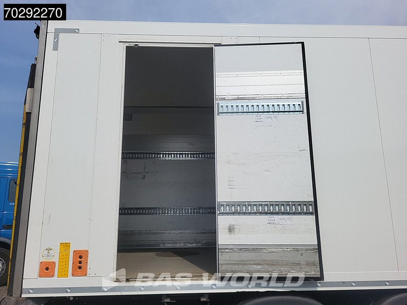 Box truck Scania P410 6X2 NL-Truck Lift+steering Axle Automatic Xenon Euro 6: picture 13 Box truck Scania P410 6X2 NL-Truck Lift+steering Axle Automatic Xenon Euro 6: picture 13