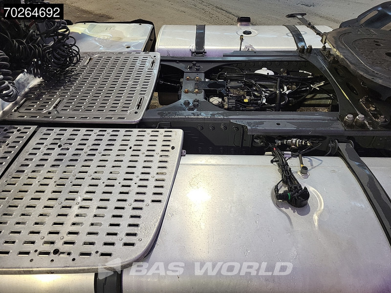 DAF XF 480 4X2 Mega 2xTanks ACC LED Euro 6 - Tractor unit: picture 3 DAF XF 480 4X2 Mega 2xTanks ACC LED Euro 6 - Tractor unit: picture 3