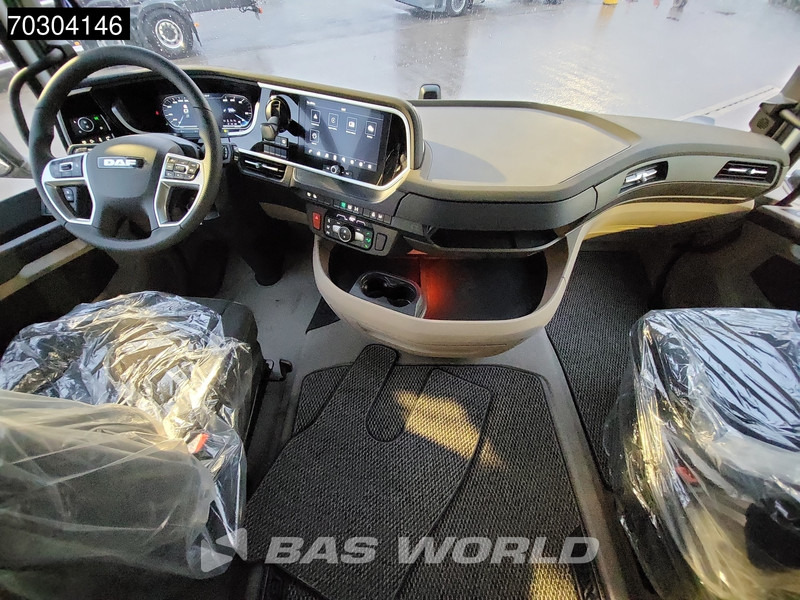 Tractor unit DAF XG 530 6X2 2x Tanks Lift+Lenkachse Standklima Navi ACC LED: picture 17 Tractor unit DAF XG 530 6X2 2x Tanks Lift+Lenkachse Standklima Navi ACC LED: picture 17