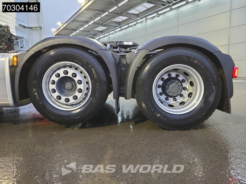 Tractor unit DAF XG 530 6X2 2x Tanks Lift+Lenkachse Standklima Navi ACC LED: picture 16 Tractor unit DAF XG 530 6X2 2x Tanks Lift+Lenkachse Standklima Navi ACC LED: picture 16