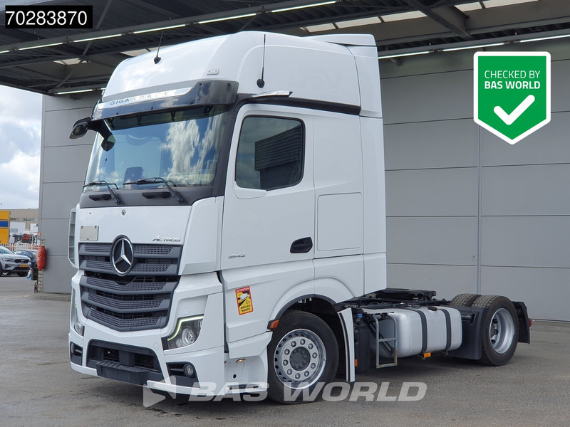 Tractor unit Mercedes-Benz Actros 1842 4X2 Mega GigaSpace Retarder Mirrorcam: picture 1