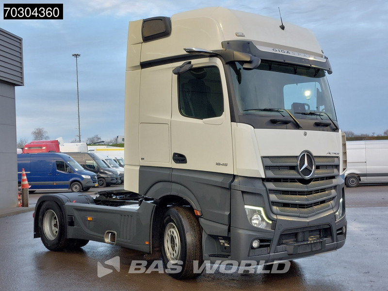 Mercedes-Benz Actros 1845 4X2 GigaSpace Retarder MirrorCam Navi Euro 6 - Tractor unit: picture 3 Mercedes-Benz Actros 1845 4X2 GigaSpace Retarder MirrorCam Navi Euro 6 - Tractor unit: picture 3