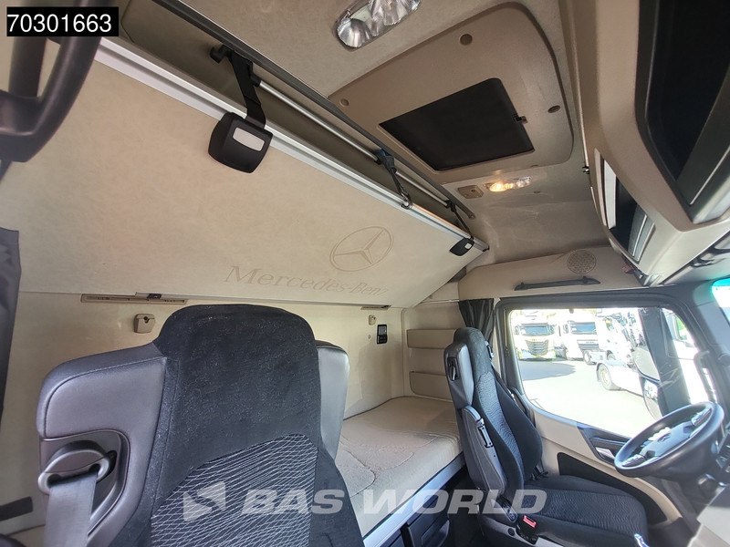 Tractor unit Mercedes-Benz Actros 1942 4X2 NL-Truck Mega StreamSpace: picture 20 Tractor unit Mercedes-Benz Actros 1942 4X2 NL-Truck Mega StreamSpace: picture 20