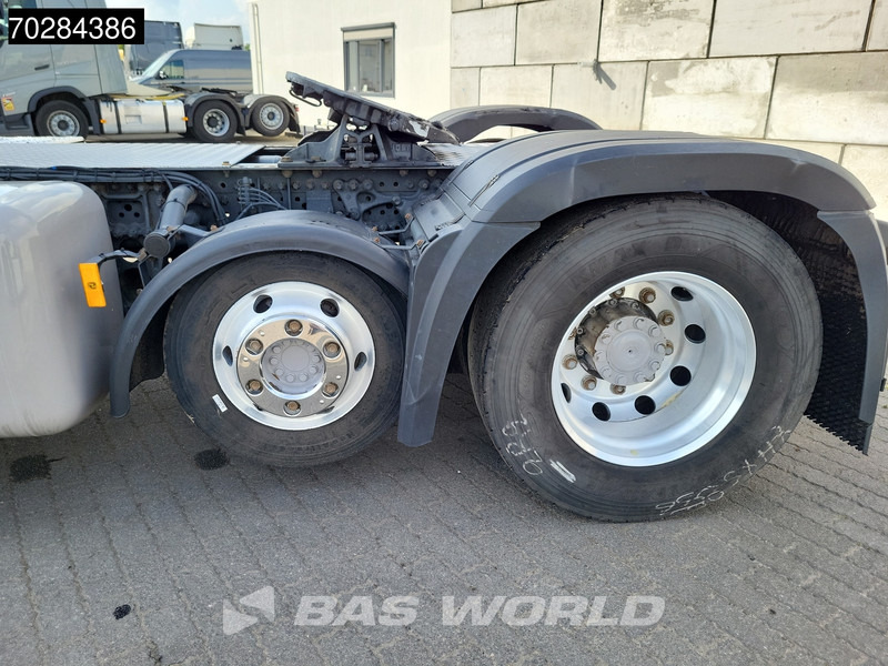 Tractor unit Mercedes-Benz Actros 2343 Actros 6X2 NL-Truck StreamSpace Liftachse Standklima ACC: picture 6