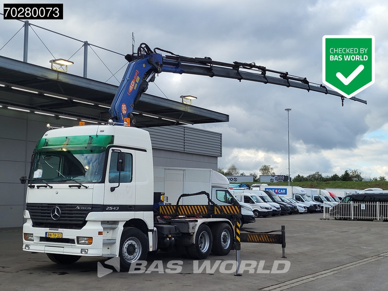 Mercedes-Benz Actros 2543 Actros 6X2 NL-Truck Liftachse 3-Pedals Kran 9x Extensions PM 40 SP 2010 + Winch Euro 3 - Tractor unit: picture 1 Mercedes-Benz Actros 2543 Actros 6X2 NL-Truck Liftachse 3-Pedals Kran 9x Extensions PM 40 SP 2010 + Winch Euro 3 - Tractor unit: picture 1