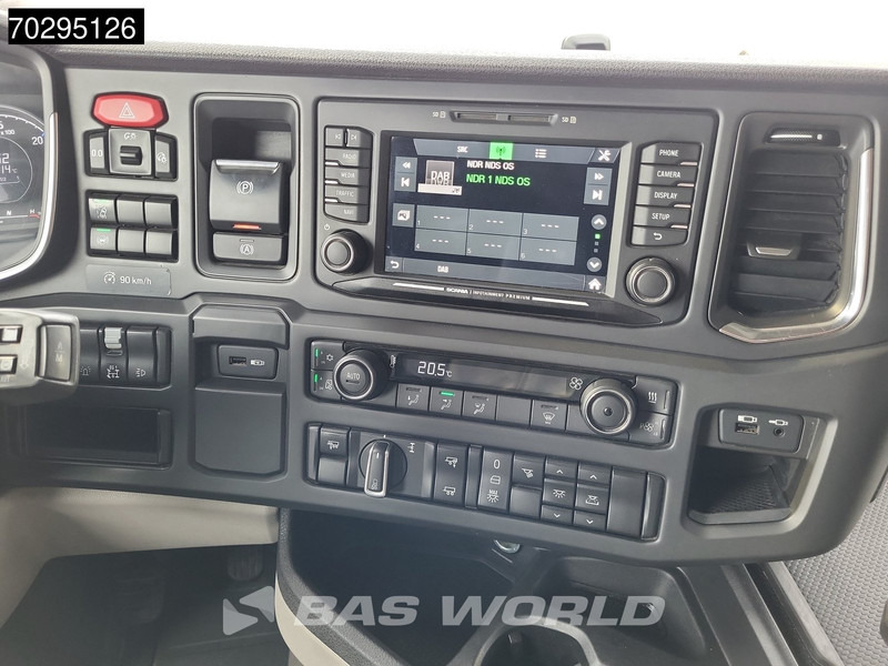 Tractor unit Scania R500 4X2 Retarder 2x Tanks Hydraulik Leder ACC Standklima Euro 6: picture 19