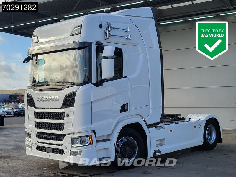 Scania R520 4X2 Low Mileage! Retarder Leder ACC Navi LED Euro 6 - Tractor unit: picture 1 Scania R520 4X2 Low Mileage! Retarder Leder ACC Navi LED Euro 6 - Tractor unit: picture 1