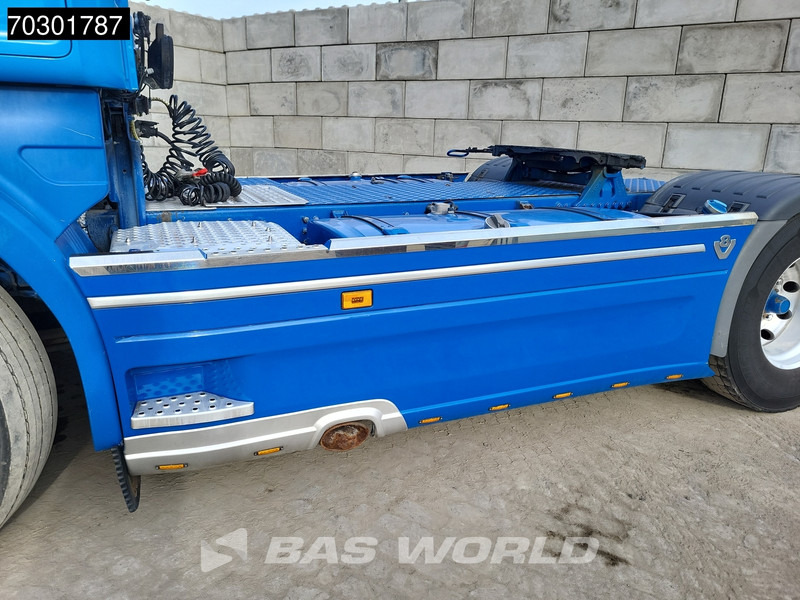 Tractor unit Scania R520 4X2 V8 Retarder 2x Tanks Alcoa Leder: picture 13