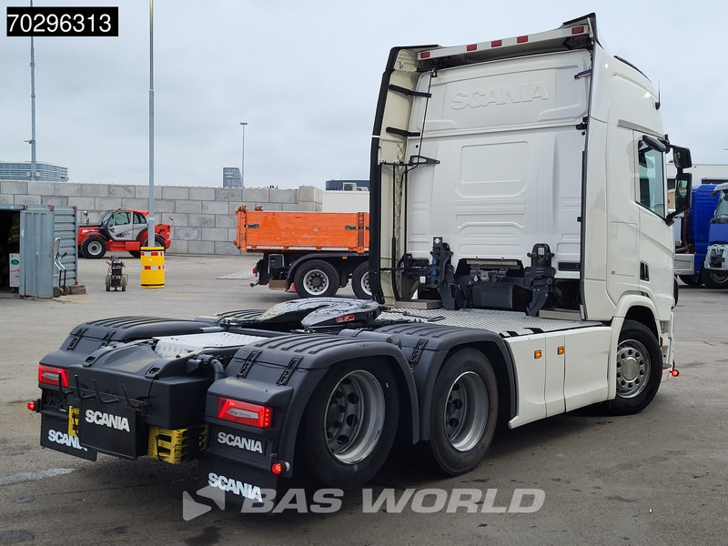 Scania R590 6X2 WB315! Retarder Full-Air 2xTanks Leather ACC Navi LED Euro 6 - Tractor unit: picture 5 Scania R590 6X2 WB315! Retarder Full-Air 2xTanks Leather ACC Navi LED Euro 6 - Tractor unit: picture 5