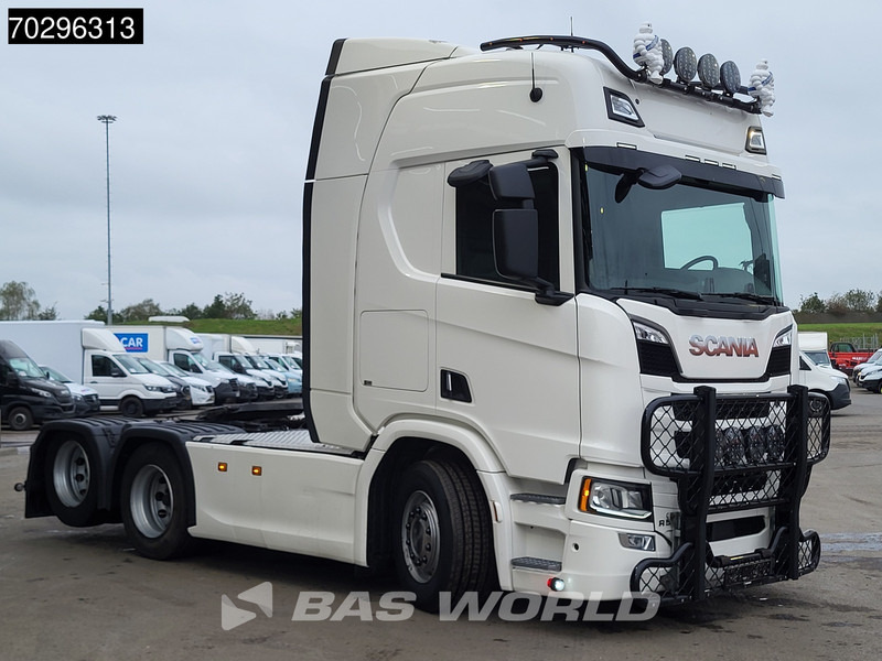 Scania R590 6X2 WB315! Retarder Full-Air 2xTanks Leather ACC Navi LED Euro 6 - Tractor unit: picture 3 Scania R590 6X2 WB315! Retarder Full-Air 2xTanks Leather ACC Navi LED Euro 6 - Tractor unit: picture 3