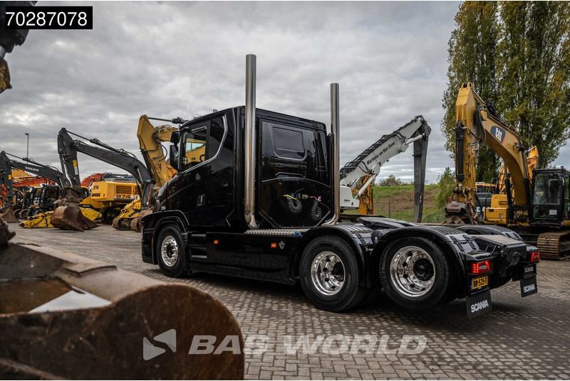 Scania R770T R 6X2 1 of 1! TUFT Torpedo Full-Air Retarder Liftachse Leder Alcoa's V8 Euro 6 - Tractor unit: picture 5 Scania R770T R 6X2 1 of 1! TUFT Torpedo Full-Air Retarder Liftachse Leder Alcoa's V8 Euro 6 - Tractor unit: picture 5