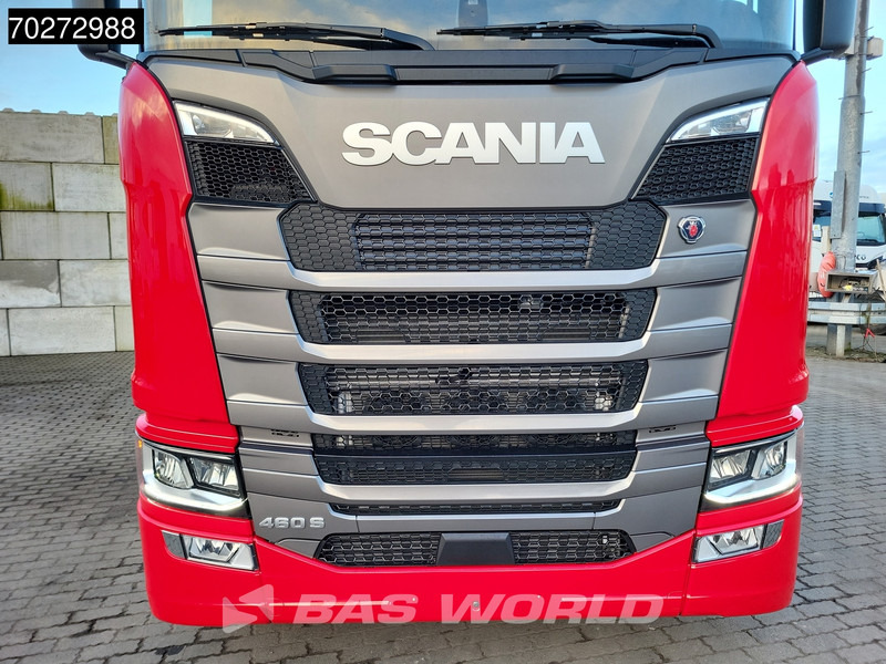 New Tractor unit Scania S460 4X2 NEW! Retarder ACC Navi Standklima 2X Tanks: picture 15