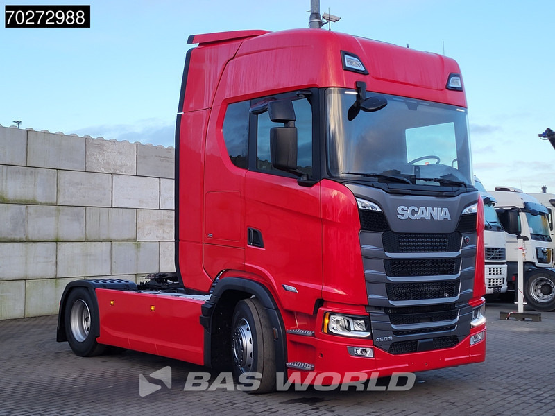 New Tractor unit Scania S460 4X2 NEW! Retarder ACC Navi Standklima 2X Tanks: picture 13
