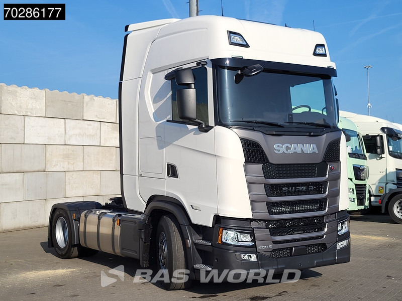 Scania S500 S 4X2 NEW! Retarder 2x Tanks Standklima ACC - Tractor unit: picture 3 Scania S500 S 4X2 NEW! Retarder 2x Tanks Standklima ACC - Tractor unit: picture 3