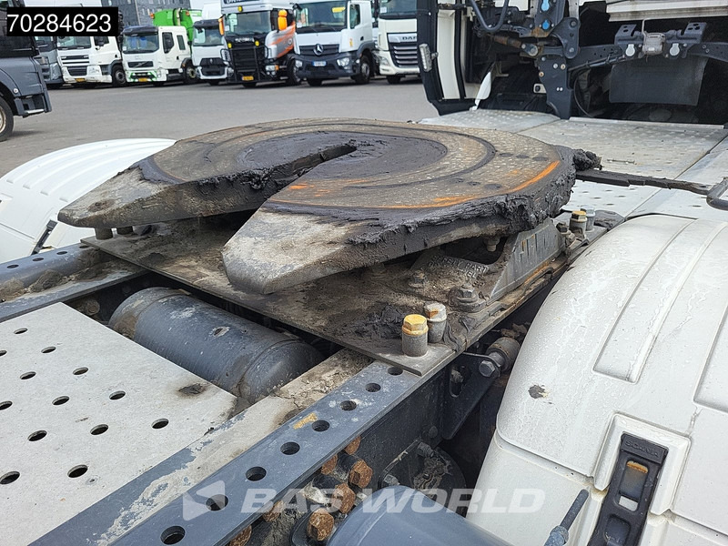 Tractor unit Scania S650 S 6X2 Retarder Liftachse Full-Air Leather Alcoa's: picture 8 Tractor unit Scania S650 S 6X2 Retarder Liftachse Full-Air Leather Alcoa's: picture 8