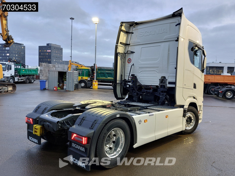 Scania S660 4X2 Retarder Full-Air 2x Tanks Standklima Leather Led ACC Alcoa Euro 6 - Tractor unit: picture 5 Scania S660 4X2 Retarder Full-Air 2x Tanks Standklima Leather Led ACC Alcoa Euro 6 - Tractor unit: picture 5