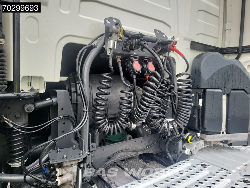 Tractor unit Volvo FH 460 4X2 XL 2xTanks LED Euro 6: picture 11