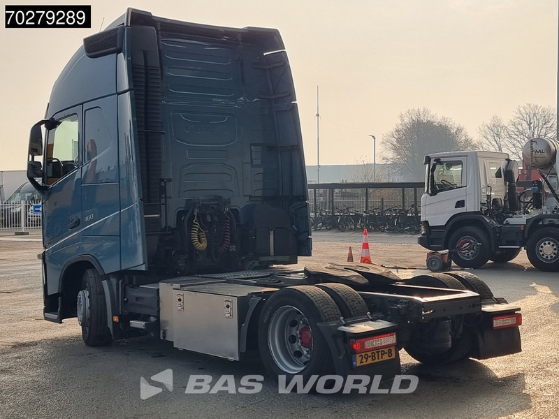 Volvo FH 460 FH 4X2 NL-Truck Mega XL VEB+ Hebesattel I-ParkCool ACC - Tractor unit: picture 2 Volvo FH 460 FH 4X2 NL-Truck Mega XL VEB+ Hebesattel I-ParkCool ACC - Tractor unit: picture 2