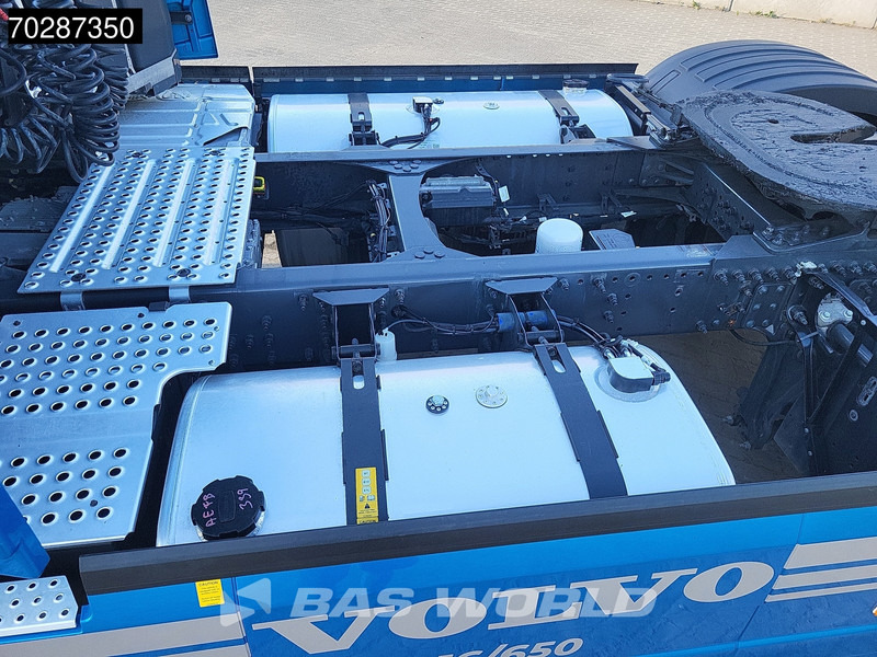 Volvo FH16 650 4X2 XL Retarder Full-Air VDS I-ParkCool Leather Alcoa's - Tractor unit: picture 3 Volvo FH16 650 4X2 XL Retarder Full-Air VDS I-ParkCool Leather Alcoa's - Tractor unit: picture 3