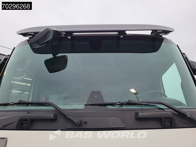 Truck Renault T 440 6X2 750cm box Lift-Axle Automatic ADR Euro 6: picture 11