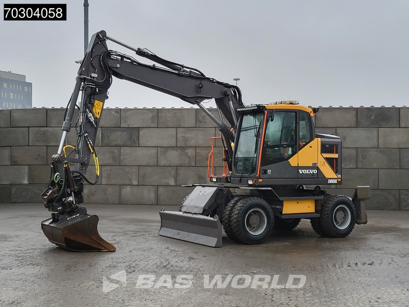 Volvo EWR150 E Outriggers + Blade - Wheel excavator: picture 2 Volvo EWR150 E Outriggers + Blade - Wheel excavator: picture 2