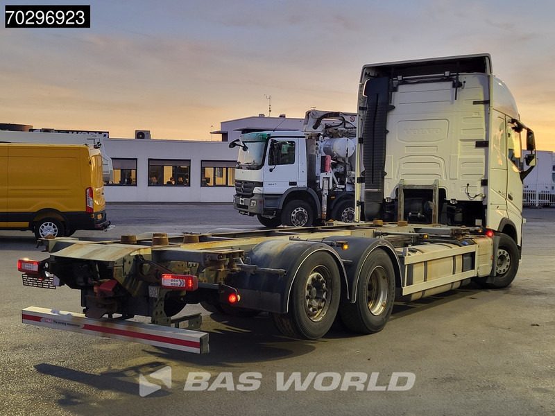 Container transporter/ Swap body truck Volvo FH 540 6X2 Lift+Steering Axle ACC Automatic Retarder Euro 6: picture 16 Container transporter/ Swap body truck Volvo FH 540 6X2 Lift+Steering Axle ACC Automatic Retarder Euro 6: picture 16
