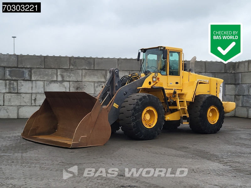 Volvo L220 E Quick Coupler - Wheel loader: picture 1 Volvo L220 E Quick Coupler - Wheel loader: picture 1