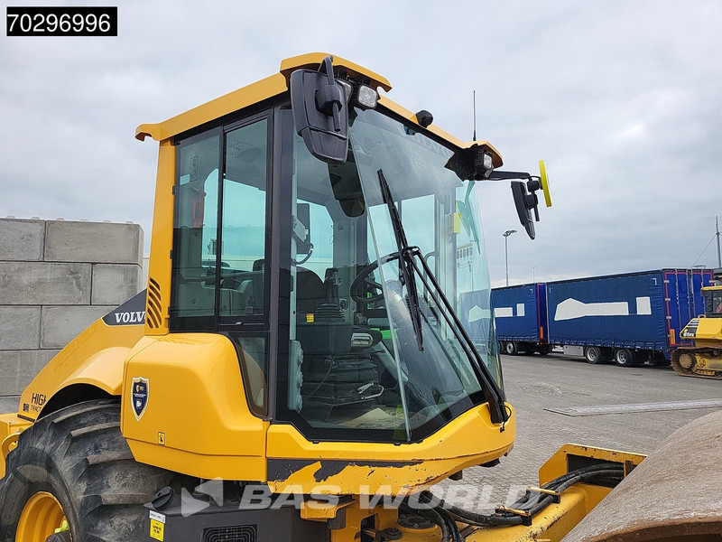 Volvo SD135 B A/C leasing Volvo SD135 B A/C: picture 18