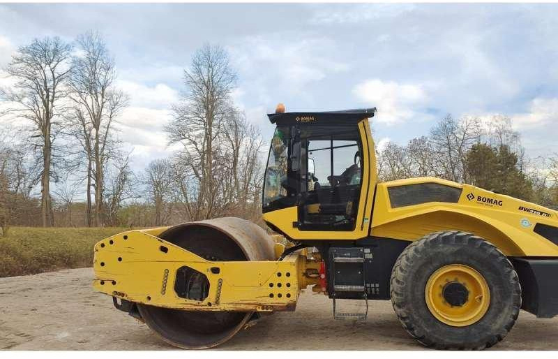 Bomag BW219-D5 - Combination roller: picture 4 Bomag BW219-D5 - Combination roller: picture 4