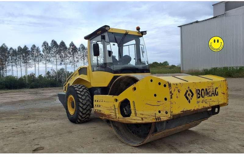 Bomag BW219-D5 - Combination roller: picture 1 Bomag BW219-D5 - Combination roller: picture 1