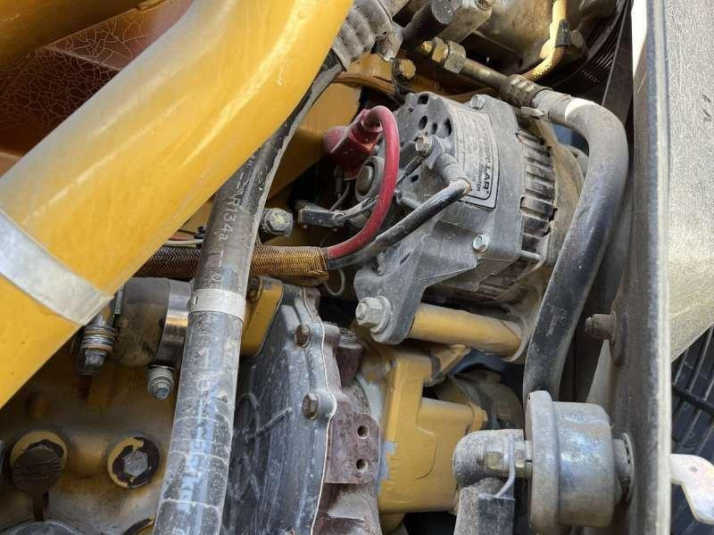 Wheel loader Caterpillar 966G: picture 30