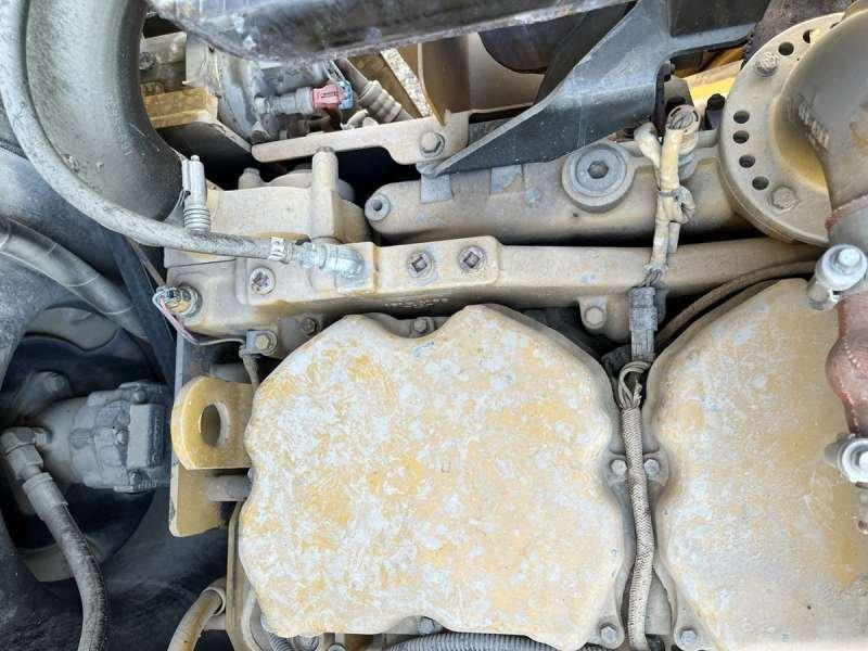 Wheel loader Caterpillar 966G: picture 34