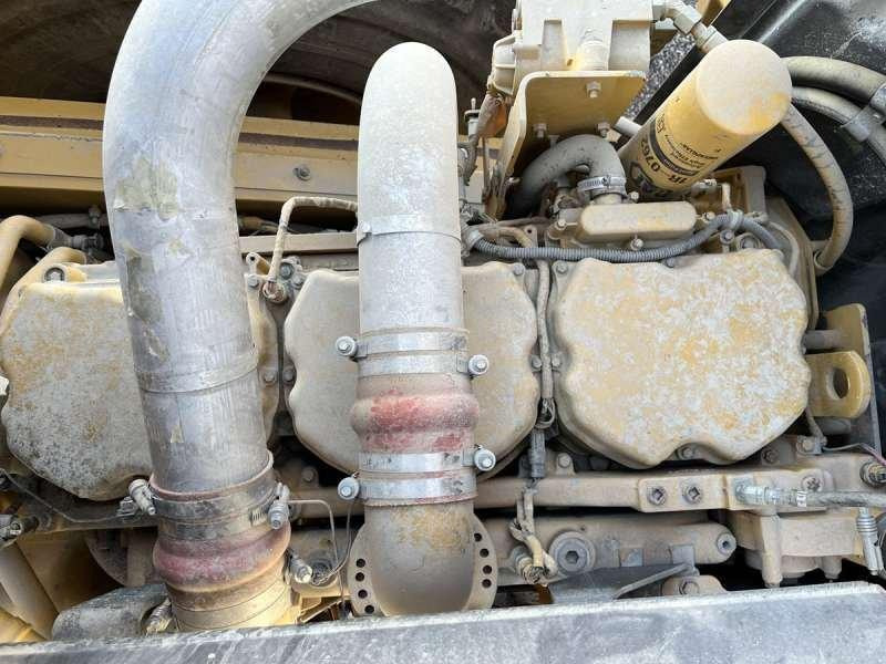 Wheel loader Caterpillar 966G: picture 33