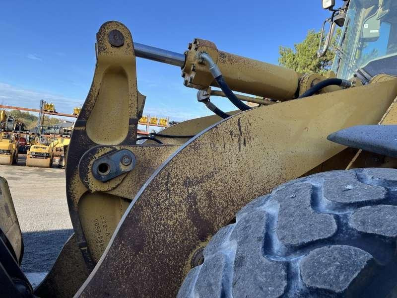 Wheel loader Caterpillar 966G: picture 13