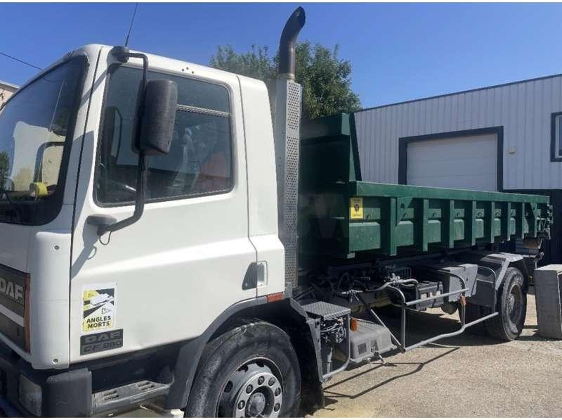 DAF 75CF - Hook lift truck: picture 5 DAF 75CF - Hook lift truck: picture 5