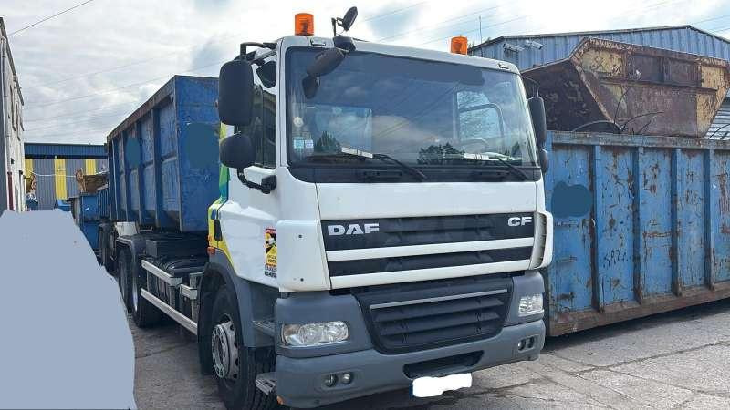DAF CF 85.460 6X4 - Hook lift truck: picture 2 DAF CF 85.460 6X4 - Hook lift truck: picture 2