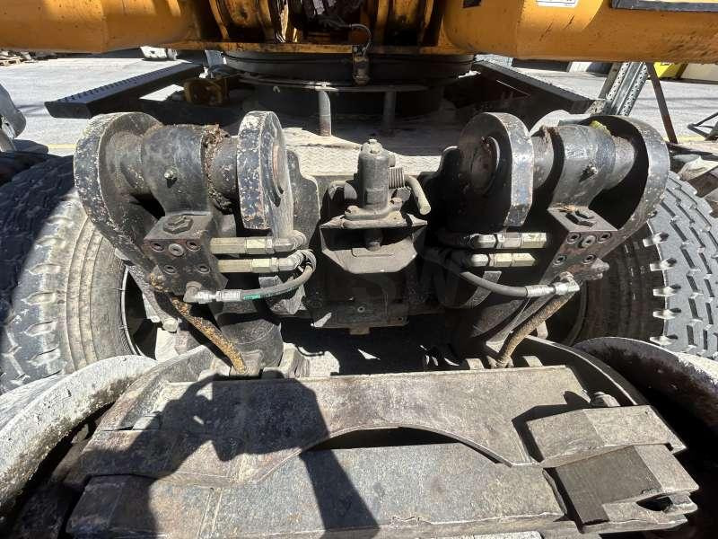Hyundai ROBEX 140W-7 - Wheel excavator: picture 3 Hyundai ROBEX 140W-7 - Wheel excavator: picture 3