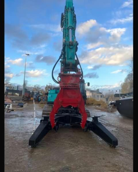 Kobelco SK210LC-10E - Waste/ Industry handler: picture 5 Kobelco SK210LC-10E - Waste/ Industry handler: picture 5