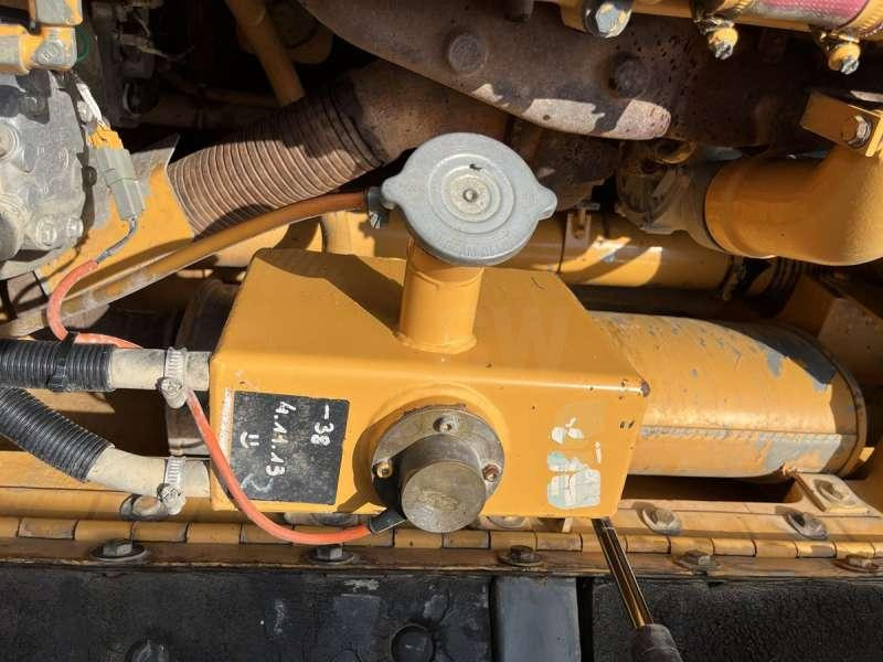 Crawler excavator Liebherr R904HDSL: picture 45