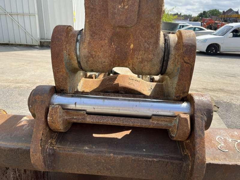 Crawler excavator Liebherr R904HDSL: picture 13