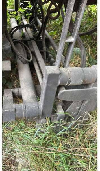 Asphalt distributor Renault PREMIUM 370-26: picture 9