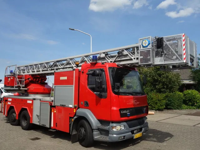 DAF LF 55.250 METZ 30 meter - Fire truck: picture 4 DAF LF 55.250 METZ 30 meter - Fire truck: picture 4