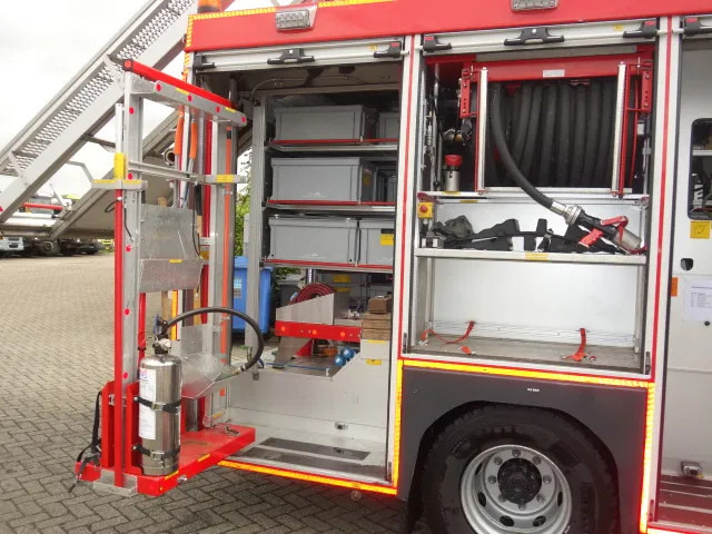 Fire truck MAN TGM 15.250 FIRE TRUCK,2000 LITER TANK, FOAM TANK, AIRCO: picture 13