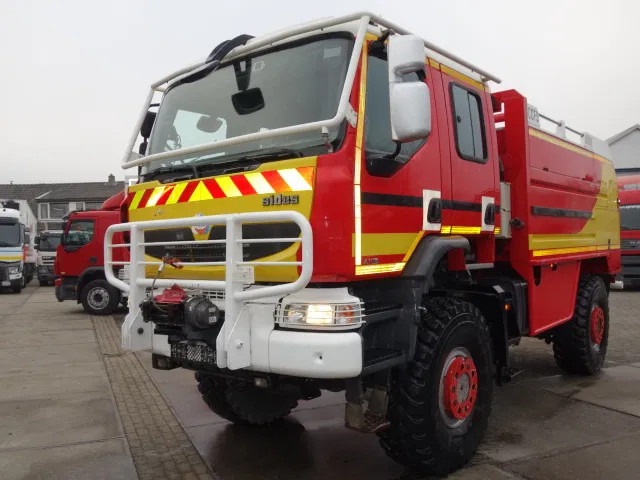 Renault Kerax 410dci euro5,6000 liter water,canon on the roof - Fire truck: picture 3 Renault Kerax 410dci euro5,6000 liter water,canon on the roof - Fire truck: picture 3
