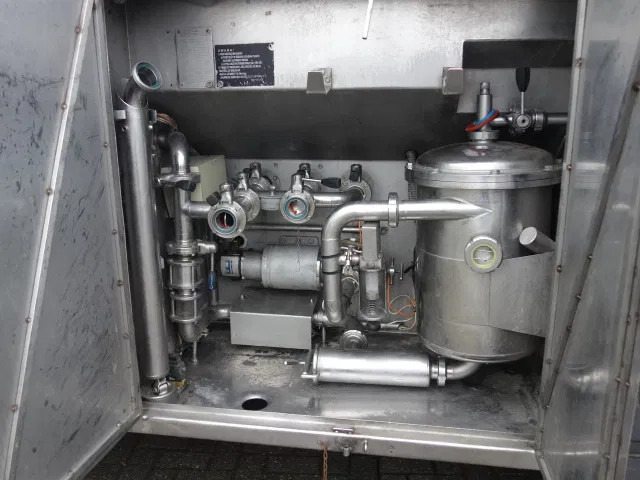 Renault Premium 370 16000liter steanless steeltank - Tank truck: picture 3 Renault Premium 370 16000liter steanless steeltank - Tank truck: picture 3