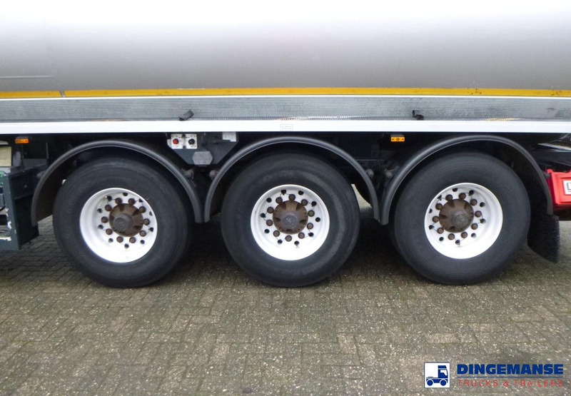 COBO Fuel tank alu 43.3 m3 / 1 comp + pump - Tank semi-trailer: picture 5 COBO Fuel tank alu 43.3 m3 / 1 comp + pump - Tank semi-trailer: picture 5