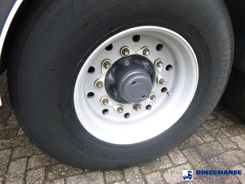 Tank semi-trailer GENERAL TRAILERS Fuel tank alu 40.1 m3 / 7 comp: picture 7 Tank semi-trailer GENERAL TRAILERS Fuel tank alu 40.1 m3 / 7 comp: picture 7