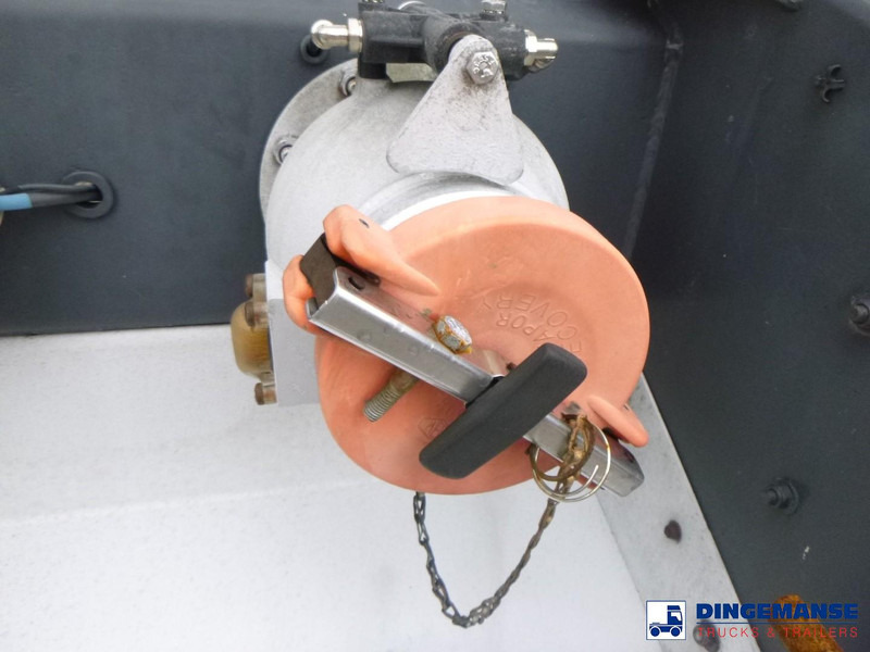 Tank semi-trailer GENERAL TRAILERS Fuel tank alu 40.1 m3 / 7 comp: picture 13 Tank semi-trailer GENERAL TRAILERS Fuel tank alu 40.1 m3 / 7 comp: picture 13