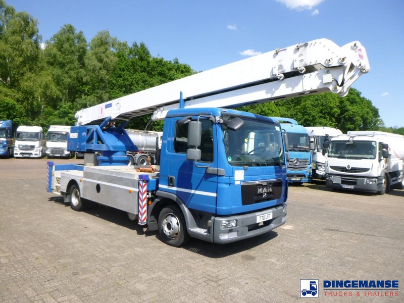 MAN TGL 7.180 4x2 + Klaas K25-30 crane - Crane truck: picture 2 MAN TGL 7.180 4x2 + Klaas K25-30 crane - Crane truck: picture 2