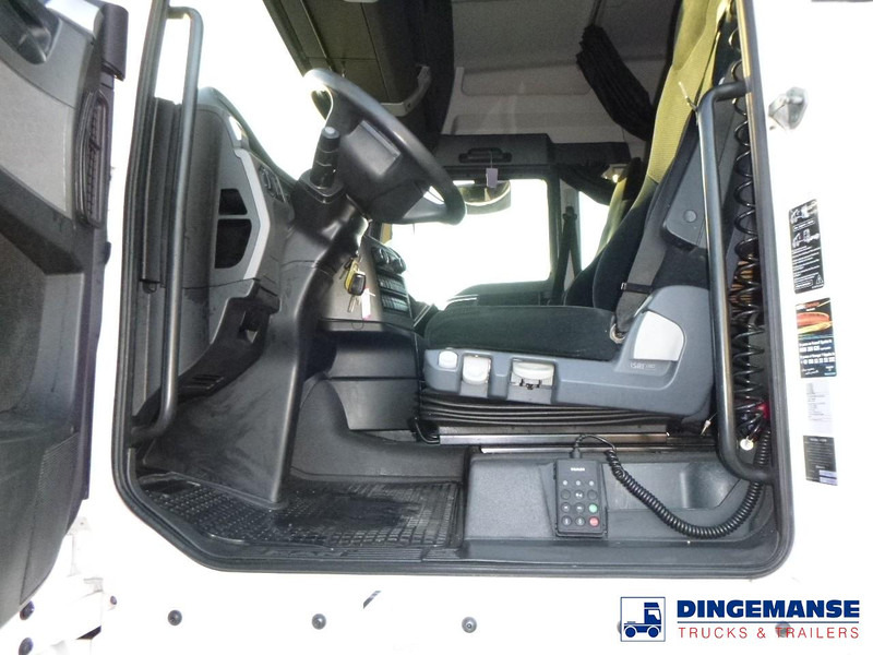 MAN TGX 26.440 6X2 high volume + Fruehauf closed box trailer leasing MAN TGX 26.440 6X2 high volume + Fruehauf closed box trailer: picture 14 MAN TGX 26.440 6X2 high volume + Fruehauf closed box trailer leasing MAN TGX 26.440 6X2 high volume + Fruehauf closed box trailer: picture 14